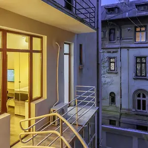 Chateau: Upscale In Bucharest's Historical Center! Βουκουρέστι